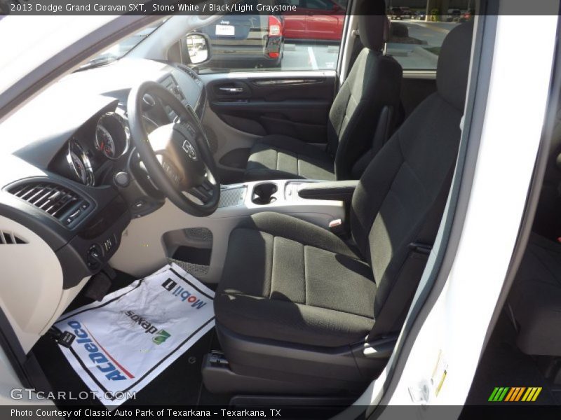 Stone White / Black/Light Graystone 2013 Dodge Grand Caravan SXT
