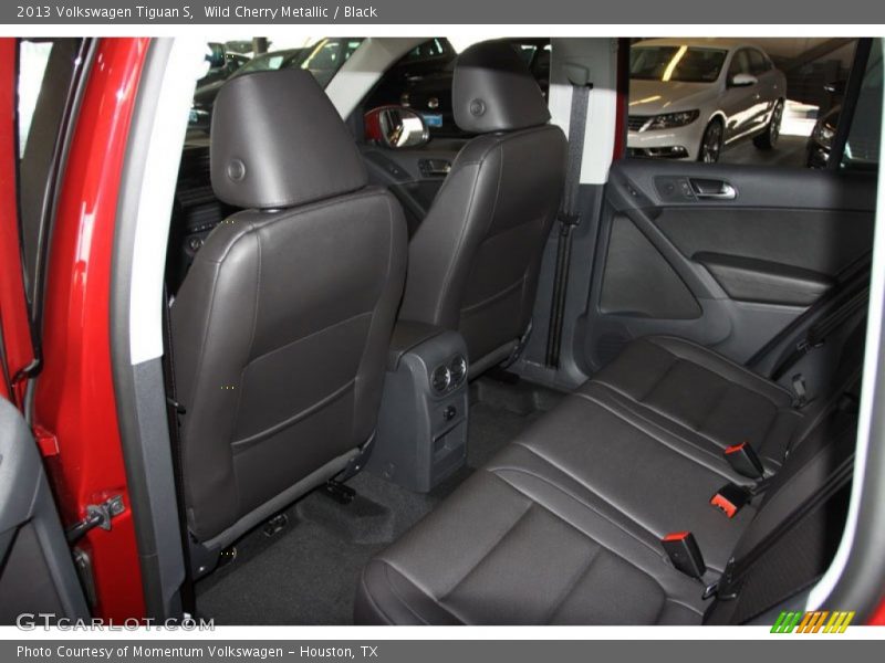 Wild Cherry Metallic / Black 2013 Volkswagen Tiguan S