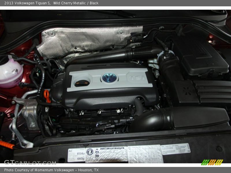 Wild Cherry Metallic / Black 2013 Volkswagen Tiguan S