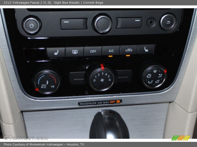 Night Blue Metallic / Cornsilk Beige 2013 Volkswagen Passat 2.5L SE