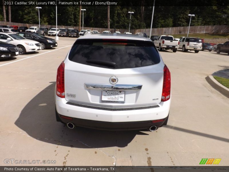 Platinum Ice Tricoat / Ebony/Ebony 2013 Cadillac SRX Luxury FWD
