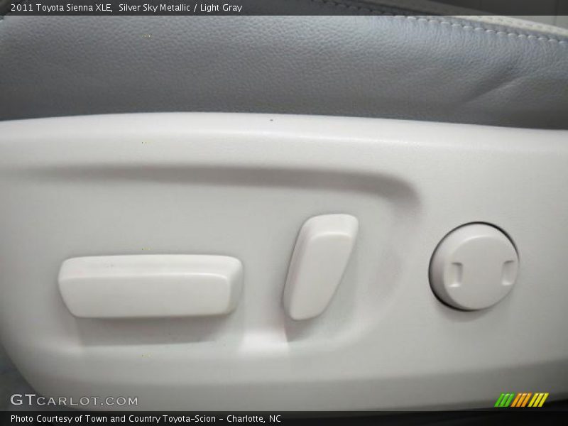 Silver Sky Metallic / Light Gray 2011 Toyota Sienna XLE