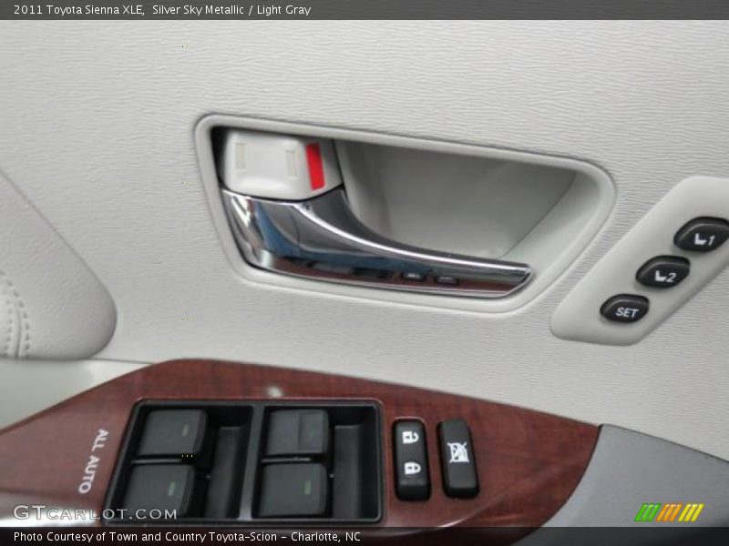 Silver Sky Metallic / Light Gray 2011 Toyota Sienna XLE