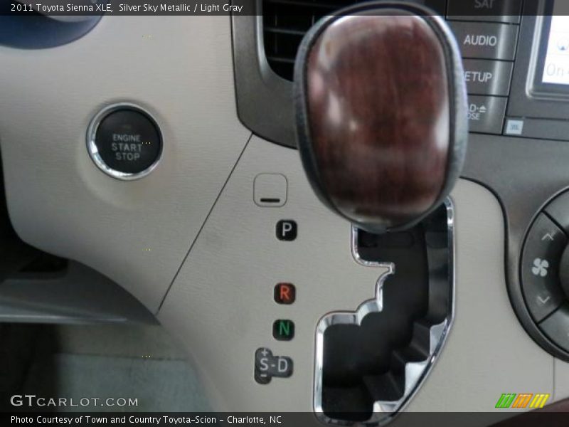 Silver Sky Metallic / Light Gray 2011 Toyota Sienna XLE