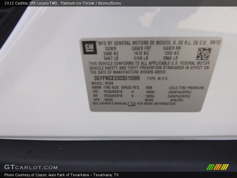 Platinum Ice Tricoat / Ebony/Ebony 2013 Cadillac SRX Luxury FWD