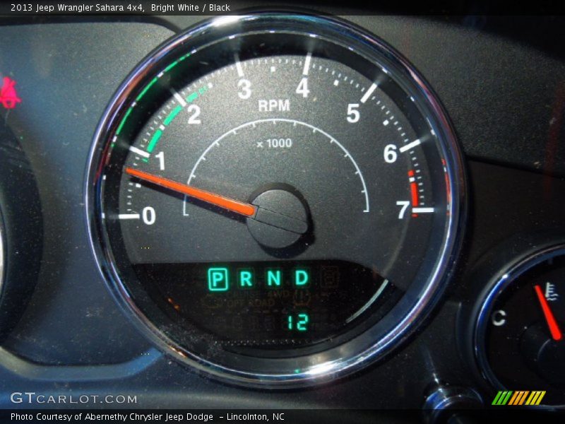 Bright White / Black 2013 Jeep Wrangler Sahara 4x4
