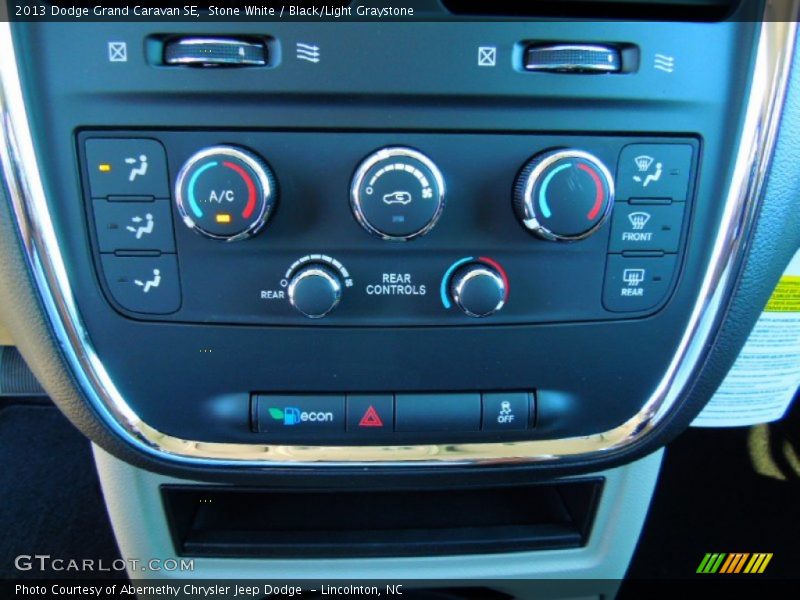 Stone White / Black/Light Graystone 2013 Dodge Grand Caravan SE