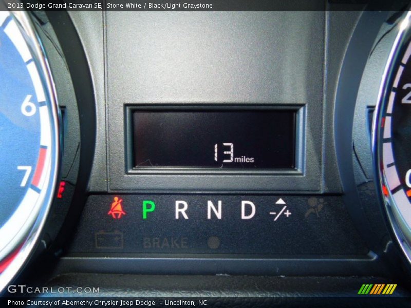 Stone White / Black/Light Graystone 2013 Dodge Grand Caravan SE