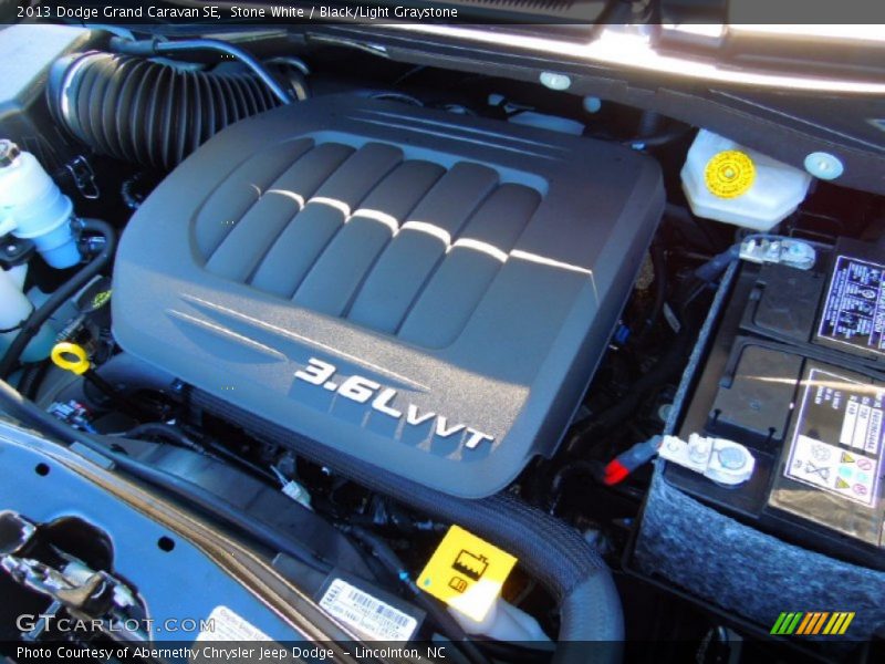 Stone White / Black/Light Graystone 2013 Dodge Grand Caravan SE