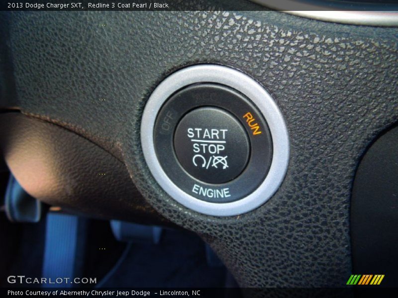 Redline 3 Coat Pearl / Black 2013 Dodge Charger SXT