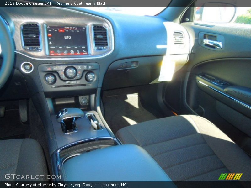 Redline 3 Coat Pearl / Black 2013 Dodge Charger SXT