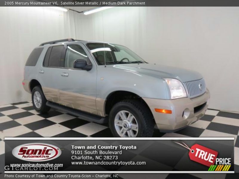 Satellite Silver Metallic / Medium Dark Parchment 2005 Mercury Mountaineer V6
