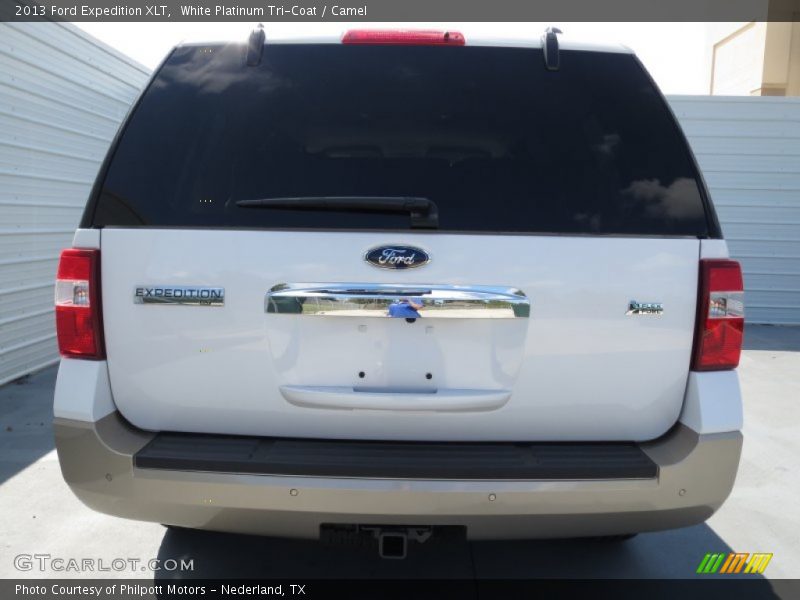 White Platinum Tri-Coat / Camel 2013 Ford Expedition XLT