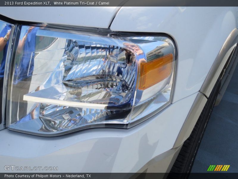 White Platinum Tri-Coat / Camel 2013 Ford Expedition XLT