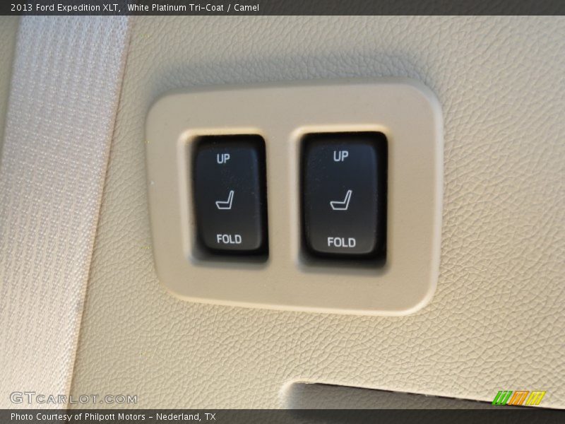 White Platinum Tri-Coat / Camel 2013 Ford Expedition XLT