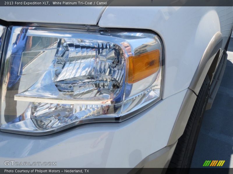 White Platinum Tri-Coat / Camel 2013 Ford Expedition XLT