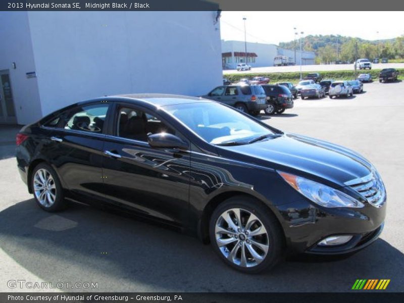 Midnight Black / Black 2013 Hyundai Sonata SE