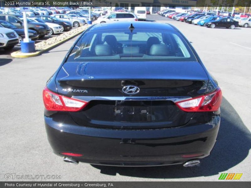 Midnight Black / Black 2013 Hyundai Sonata SE