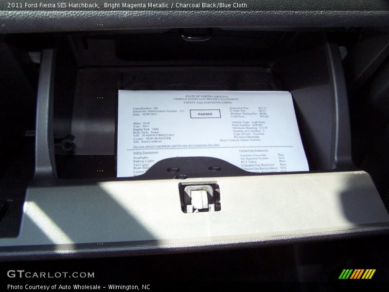 Bright Magenta Metallic / Charcoal Black/Blue Cloth 2011 Ford Fiesta SES Hatchback