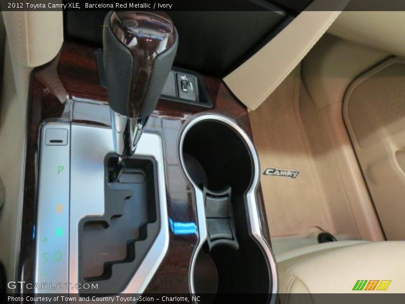 Barcelona Red Metallic / Ivory 2012 Toyota Camry XLE