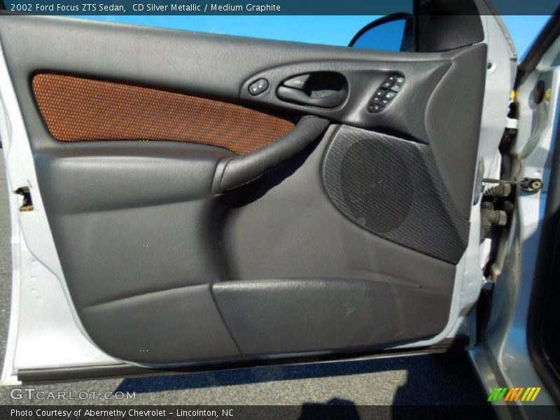 CD Silver Metallic / Medium Graphite 2002 Ford Focus ZTS Sedan