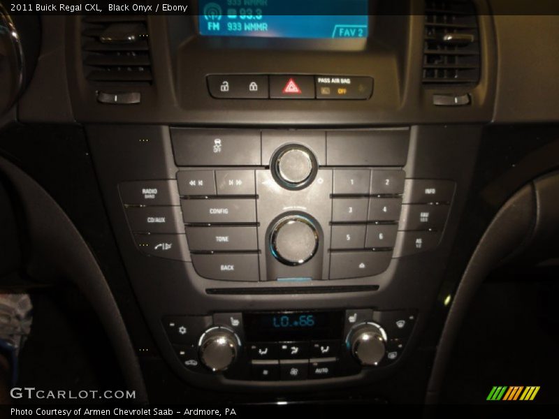 Black Onyx / Ebony 2011 Buick Regal CXL