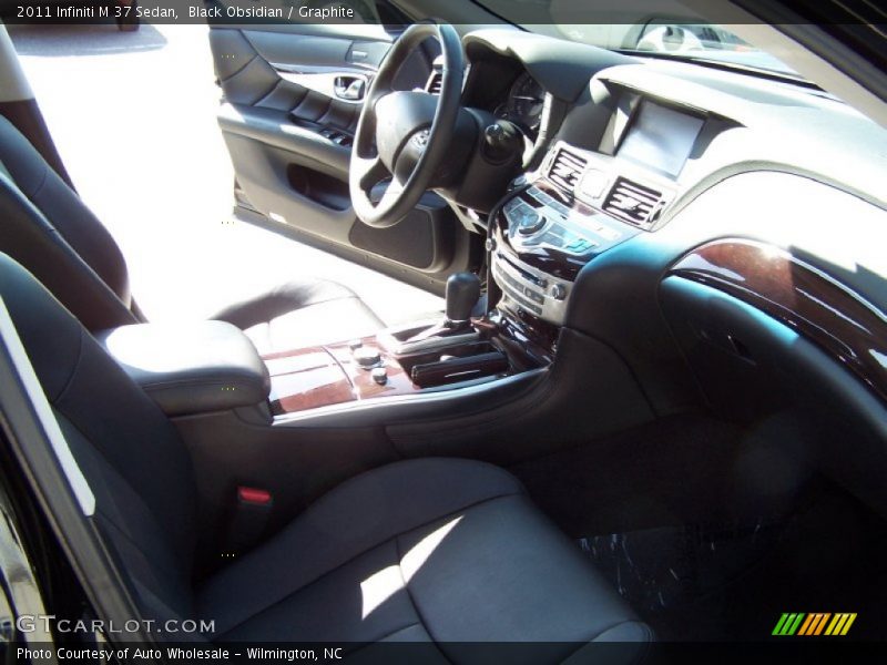 Black Obsidian / Graphite 2011 Infiniti M 37 Sedan