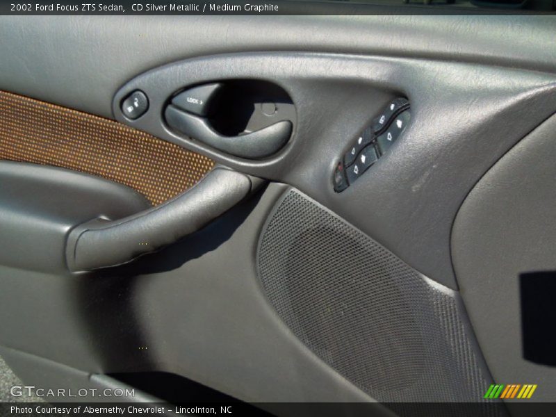 CD Silver Metallic / Medium Graphite 2002 Ford Focus ZTS Sedan