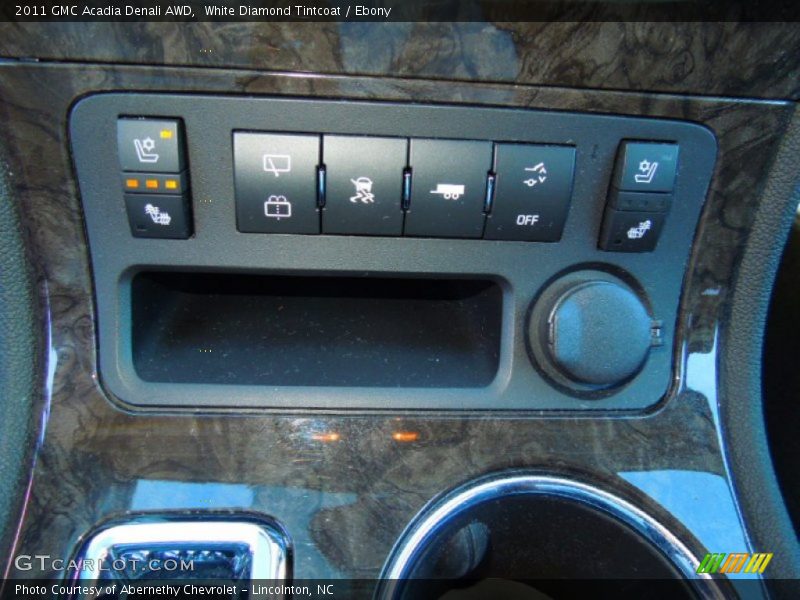 White Diamond Tintcoat / Ebony 2011 GMC Acadia Denali AWD