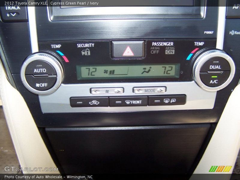 Cypress Green Pearl / Ivory 2012 Toyota Camry XLE