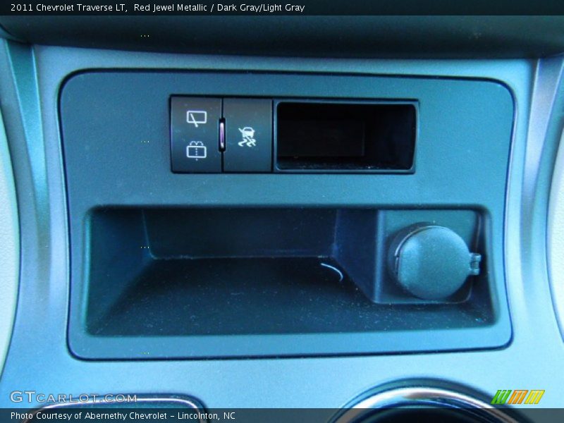 Red Jewel Metallic / Dark Gray/Light Gray 2011 Chevrolet Traverse LT