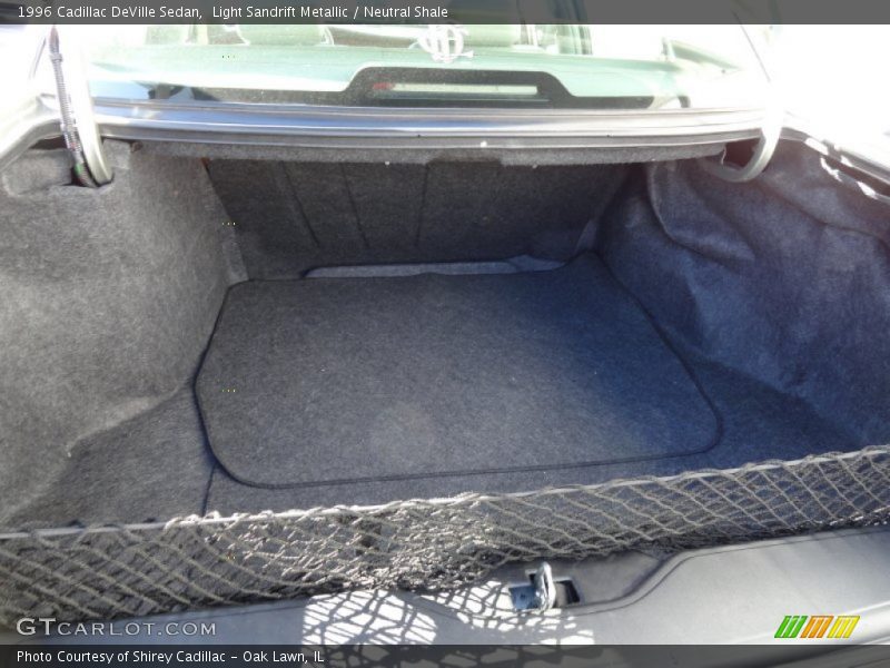  1996 DeVille Sedan Trunk