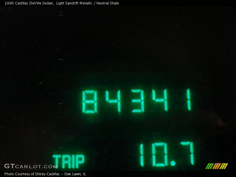 Light Sandrift Metallic / Neutral Shale 1996 Cadillac DeVille Sedan