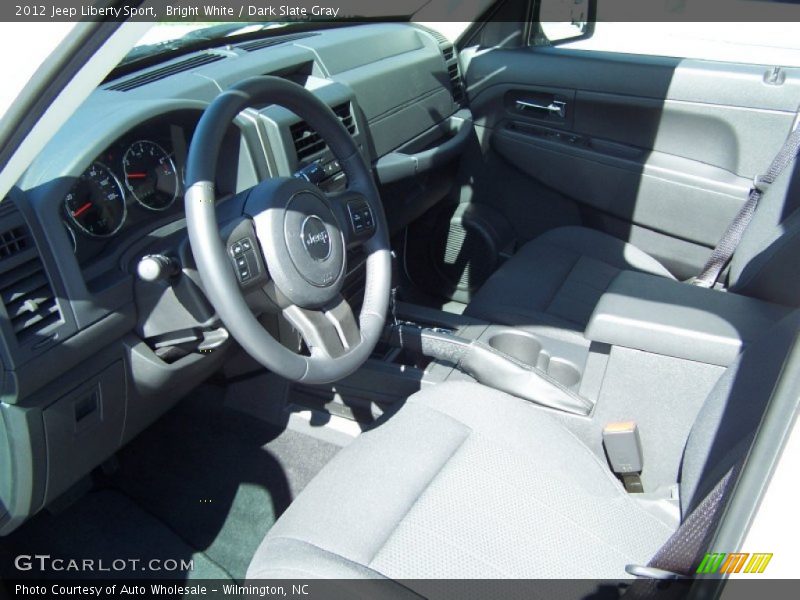 Bright White / Dark Slate Gray 2012 Jeep Liberty Sport