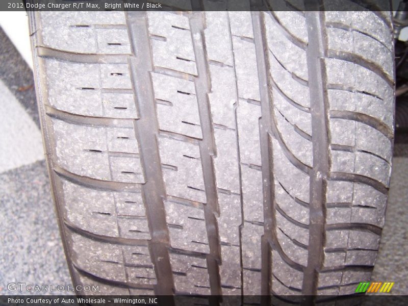 Bright White / Black 2012 Dodge Charger R/T Max