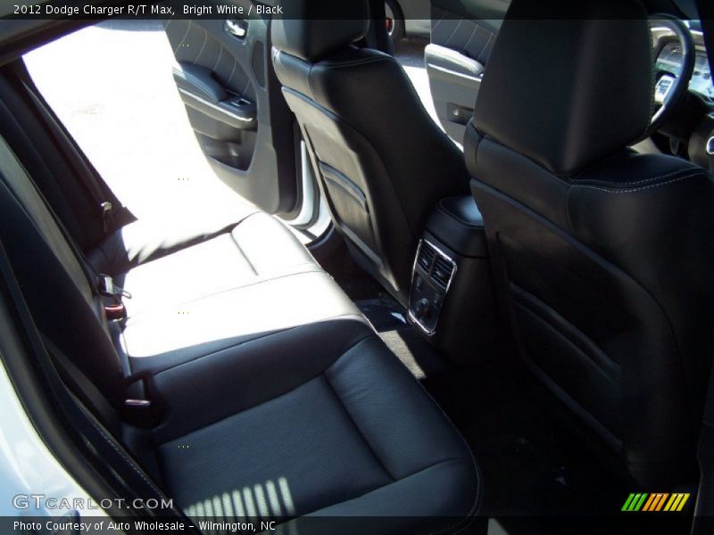 Bright White / Black 2012 Dodge Charger R/T Max