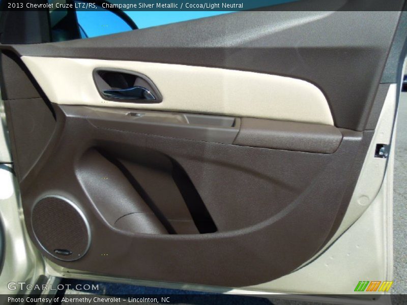 Champagne Silver Metallic / Cocoa/Light Neutral 2013 Chevrolet Cruze LTZ/RS