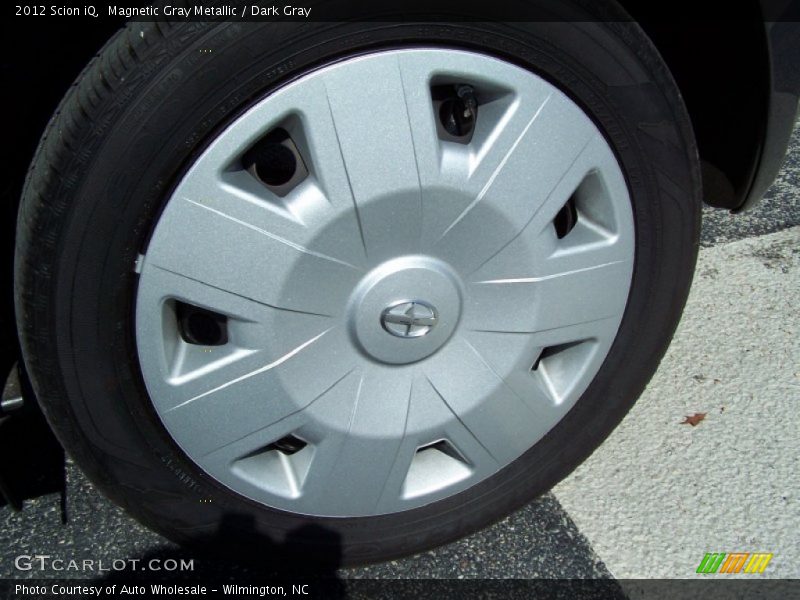 Magnetic Gray Metallic / Dark Gray 2012 Scion iQ