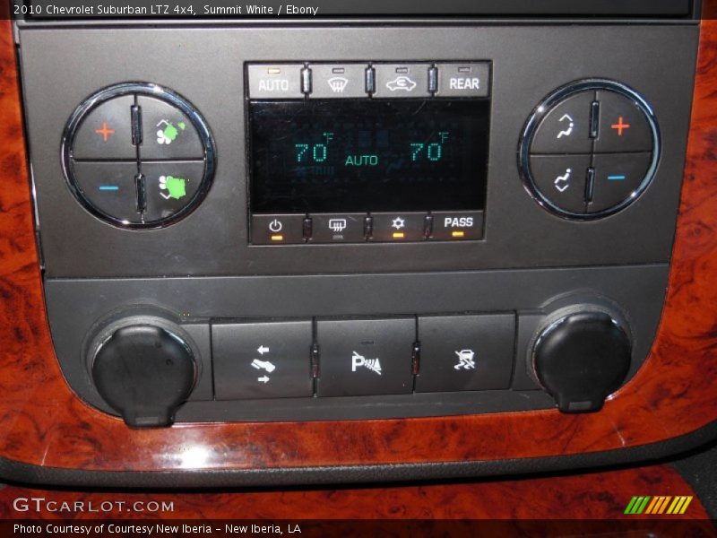 Summit White / Ebony 2010 Chevrolet Suburban LTZ 4x4