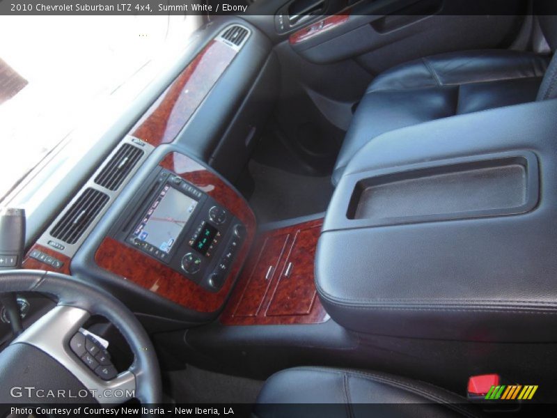 Summit White / Ebony 2010 Chevrolet Suburban LTZ 4x4