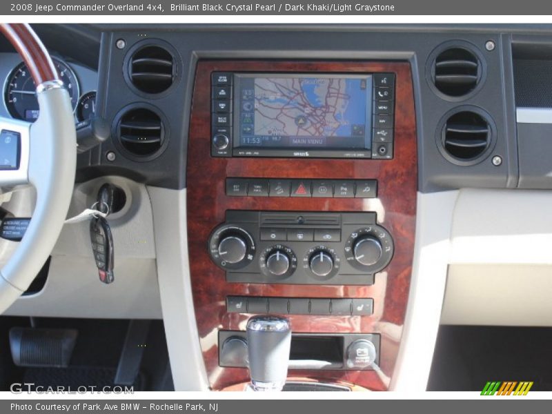 Brilliant Black Crystal Pearl / Dark Khaki/Light Graystone 2008 Jeep Commander Overland 4x4
