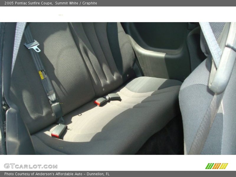 Summit White / Graphite 2005 Pontiac Sunfire Coupe
