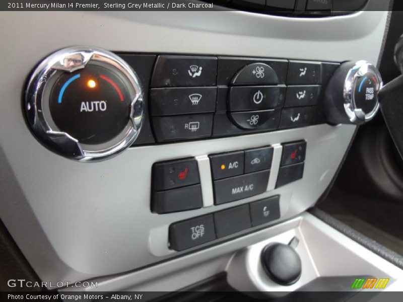 Controls of 2011 Milan I4 Premier