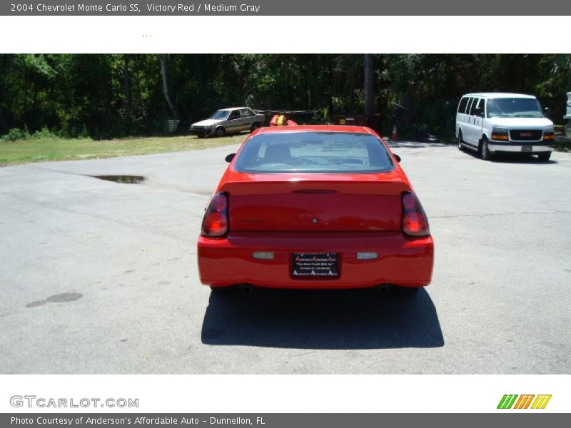 Victory Red / Medium Gray 2004 Chevrolet Monte Carlo SS
