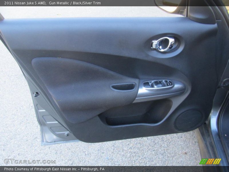 Gun Metallic / Black/Silver Trim 2011 Nissan Juke S AWD