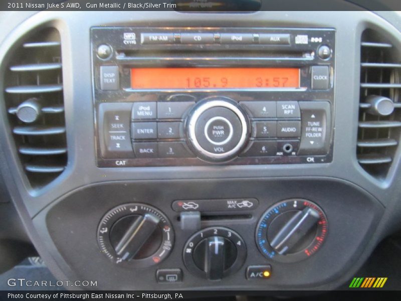 Gun Metallic / Black/Silver Trim 2011 Nissan Juke S AWD