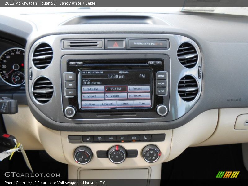 Candy White / Beige 2013 Volkswagen Tiguan SE