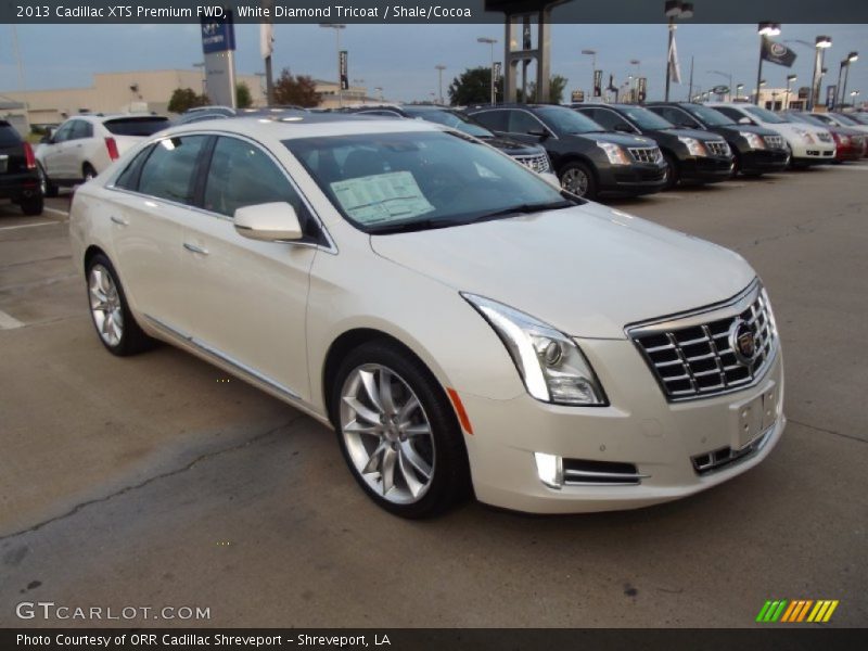 White Diamond Tricoat / Shale/Cocoa 2013 Cadillac XTS Premium FWD