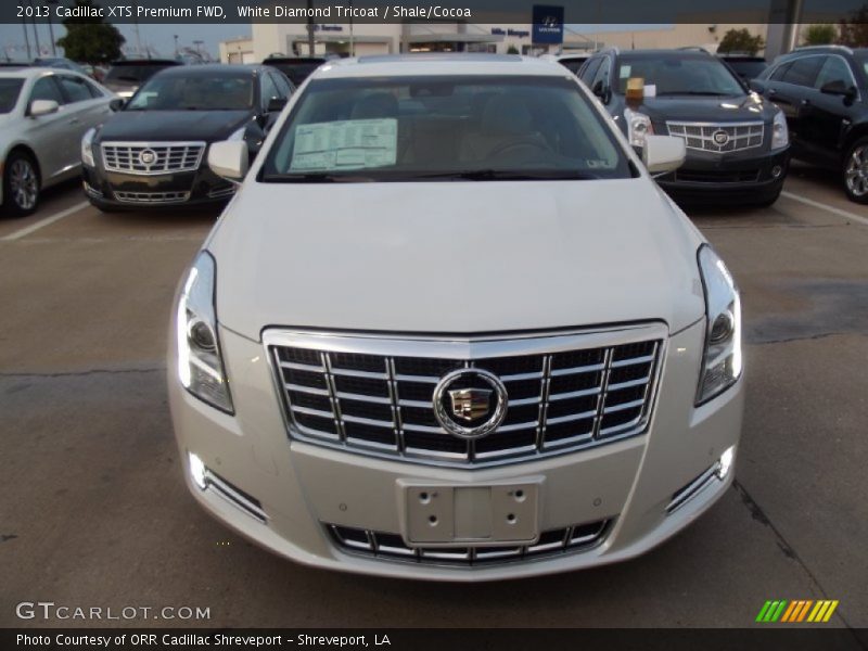 White Diamond Tricoat / Shale/Cocoa 2013 Cadillac XTS Premium FWD