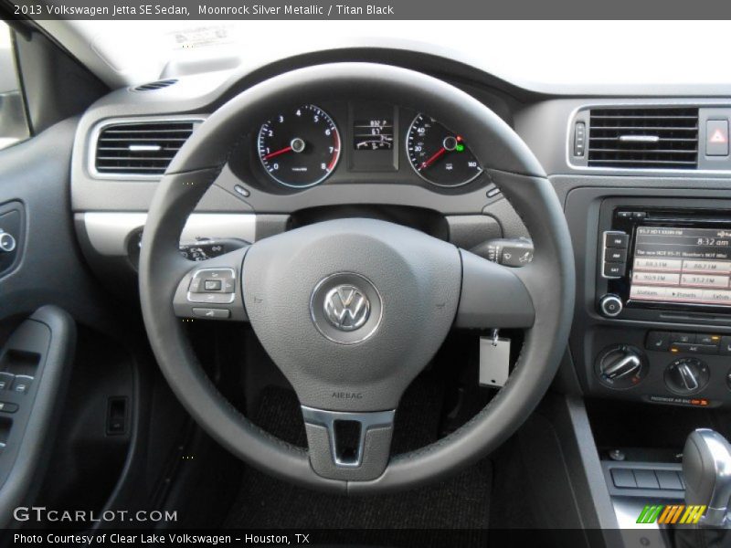 Moonrock Silver Metallic / Titan Black 2013 Volkswagen Jetta SE Sedan